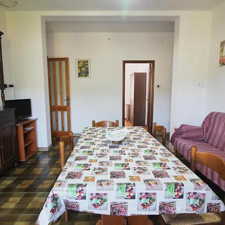 Ampio Marina Di * Arbus