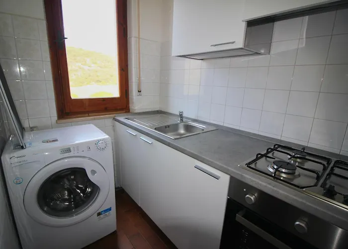 Ampio Marina Di Tatil Evi Arbus
